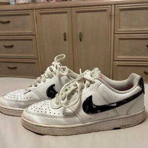 Nike Kids White and Black Sneakers